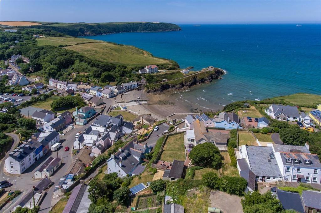 Little Haven Pendyffryn Manor Bed & Breakfast מראה חיצוני תמונה